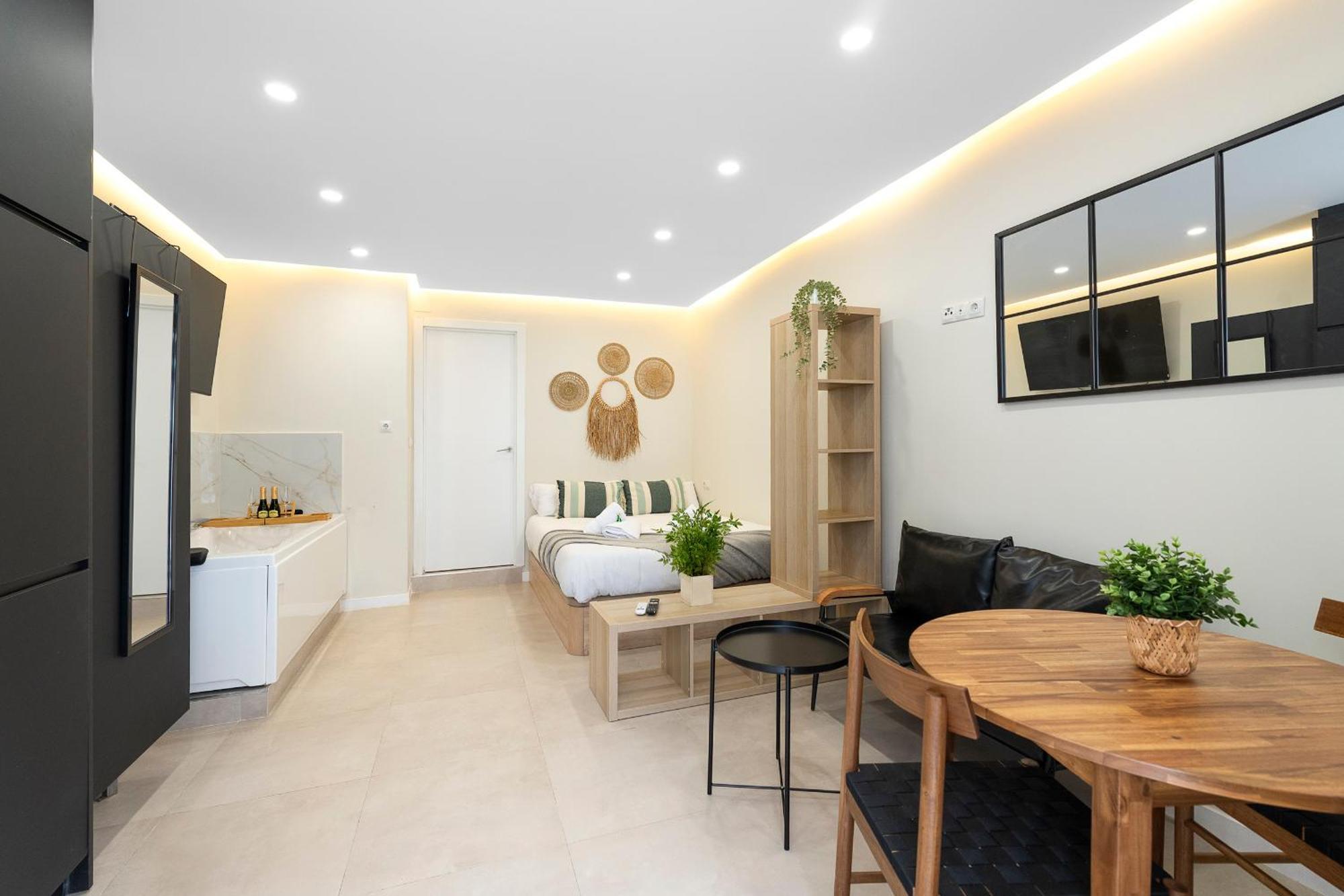 Exclusive Apartment Jacuzzi マラガ エクステリア 写真